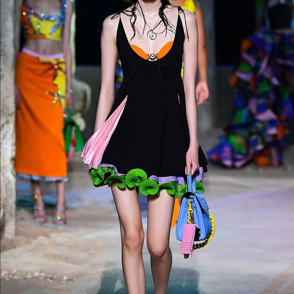 ***SOLD*** VERSACE Spring 2021 Runway Mini Dress NWT - Picture 15 of 17